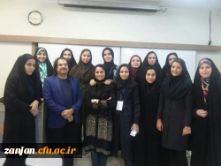 در پردیس شهید باهنر اصفهان برگزار گردید :

شرکت دانشجومعلمان در دومین دوره توانمند سازی در حوزه فیلم سازی وفیلم نامه نویسی  2