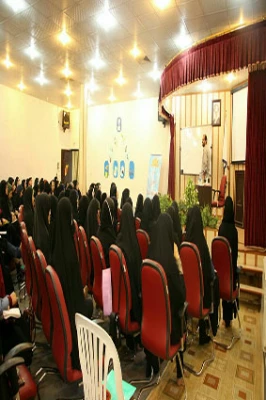 در پردیس حضرت معصومه (س) قم برگزار گردید :

دوره آموزشی ومعرفتی خط امام (ره)  2