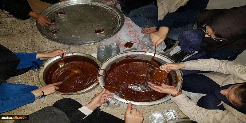 مراسم پخت و احسان حلوا در دانشگاه فرهنگیان
