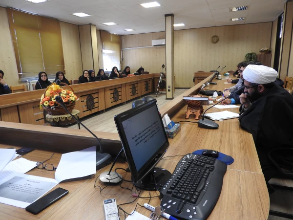 دانشگاه فرهنگیان استان زنجان با مشارکت اداره کل آموزش و پرورش استان برگزار نمود:
نشست هم اندیشی و جلسه توجیهی معلمان راهنما و مهارت آموزان سهمیه استان زنجان 2