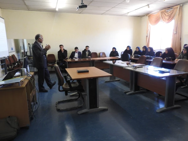 دانشگاه فرهنگیان استان زنجان با مشارکت اداره کل آموزش و پرورش استان برگزار نمود:
نشست هم اندیشی و جلسه توجیهی معلمان راهنما و مهارت آموزان سهمیه استان زنجان 2