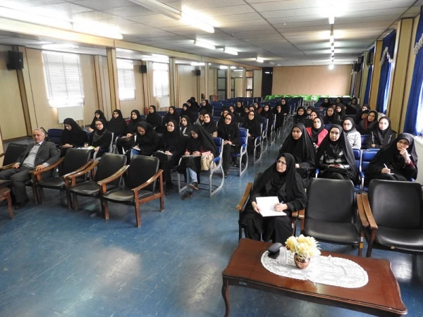 آموزش پردیس الزهرا (س) اعلام کرد: 2