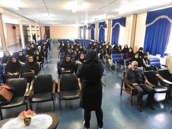 آموزش پردیس الزهرا (س) اعلام کرد: 2