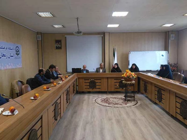 آقاخانی مدیر کل دانشجویی دانشگاه فرهنگیان در استان زنجان گفت:

دانشگاه فرهنگیان به دنبال تربیت،  معلم خوب و توانمند است  4