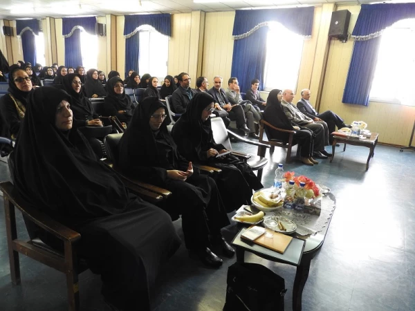 آموزش پردیس الزهرا (س) اعلام کرد: 2