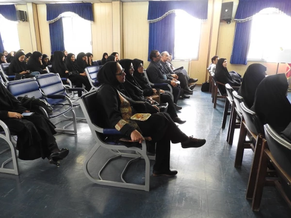 آموزش پردیس الزهرا (س) اعلام کرد: 2