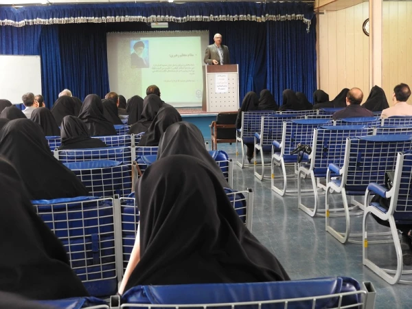 آموزش پردیس الزهرا (س) اعلام کرد: 2