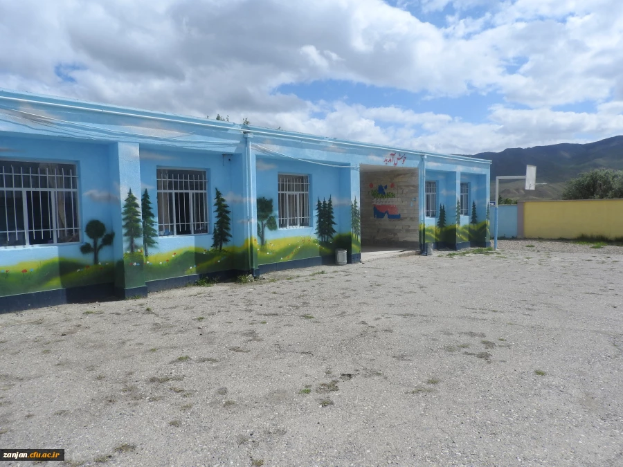 اداره آموزش مدیریت امور پردیس های استان زنجان اعلام نمود:
بازدید اعضای هیأت علمی دانشگاه فرهنگیــــــــــان استان زنجان از مدارس منطقه انگــــــــــــــــــوران
 2