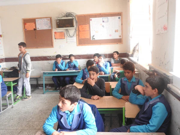 اداره آموزش مدیریت امور پردیس های استان زنجان اعلام نمود:
بازدید اعضای هیأت علمی دانشگاه فرهنگیــــــــــان استان زنجان از مدارس منطقه انگــــــــــــــــــوران
 2