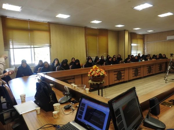 آموزش پردیس الزهرا (س) اعلام کرد: 2