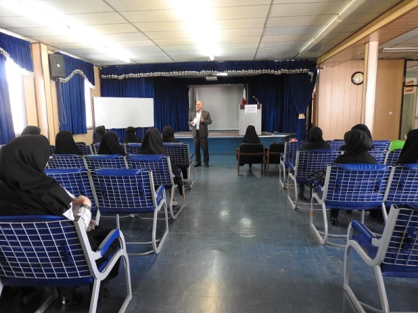 آموزش پردیس الزهرا (س) اعلام کرد: 2