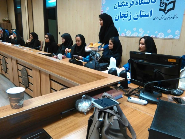 با همکاری دانشگاه فرهنگیان و موسسه مهرانه برگزار شد

 کارگاه آموزشی آشنایی با بیماری های زنان 5