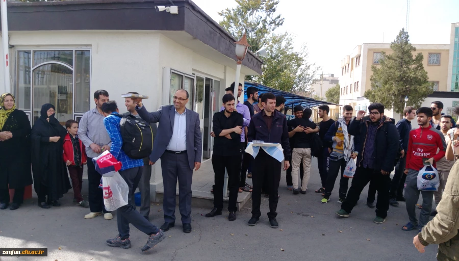 بدرقه دانشجو معلمان شرکت کننده در پیاده روی اربعین 97- پردیس شهید بهشتی زنجان