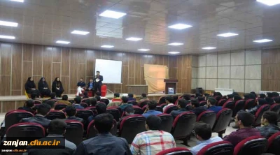 به همت کانون ادبی استاد حسین منزوی برگزار شد:

محفل شعر با حضور دانشجویان پردیس های دانشگاه فرهنگیان استان زنجان