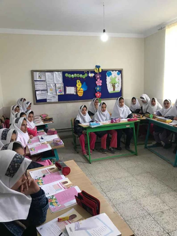 در جهت تقویت درس کارورزی برگزار شد:

بازدید دانشجویان پردیس الزهرا(س) زنجان از مدارس روستاهای شهرستان ایجرود 5