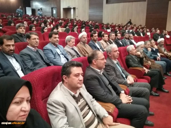 تقدیر از دانشجو معلمان دانشگاه فرهنگیان به عنوان رتبه های برتر در افتتاحیه سی و سومین دوره مسابقات قرآن و عترت دانشجویان سراسرکشور