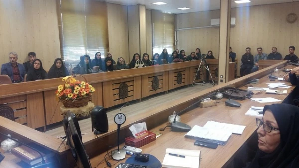 در دانشگاه فرهنگیان استان زنجان برگزار شد:
نشست هم اندیشی معلمان راهنما و جلسه توجیهی پودمان دوم مهارت آموزان ورودی 96 سهمیه استان زنجان 2