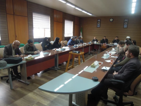 نشست بسیج اساتید و کارکنان دانشگاه فرنگیان استان زنجان