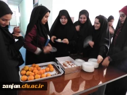 به همت شورای صنفی-رفاهی دانشجویان و گروههای دانشجویی پردیس الزهرا(س) زنجان برگزار شد:

 برگزاری روزدانشجو با حضور حداکثری دانشجویان 2