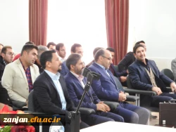 در راستای ایجاد همدلی و همزبانی دانشگاه فرهنگیان  با  آموزش و پرورش برگزار گردید:
حضور سرپرست دانشگاه فرهنگیان استان زنجان در همایش مدیران مدارس منطقه انگوران و بازدید از مدارس منطقه
 3