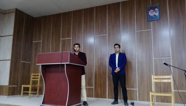 محفل شعر دانشجویی