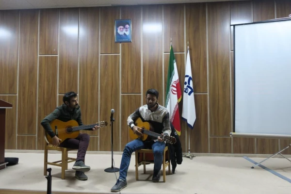 محفل شعر دانشجویی