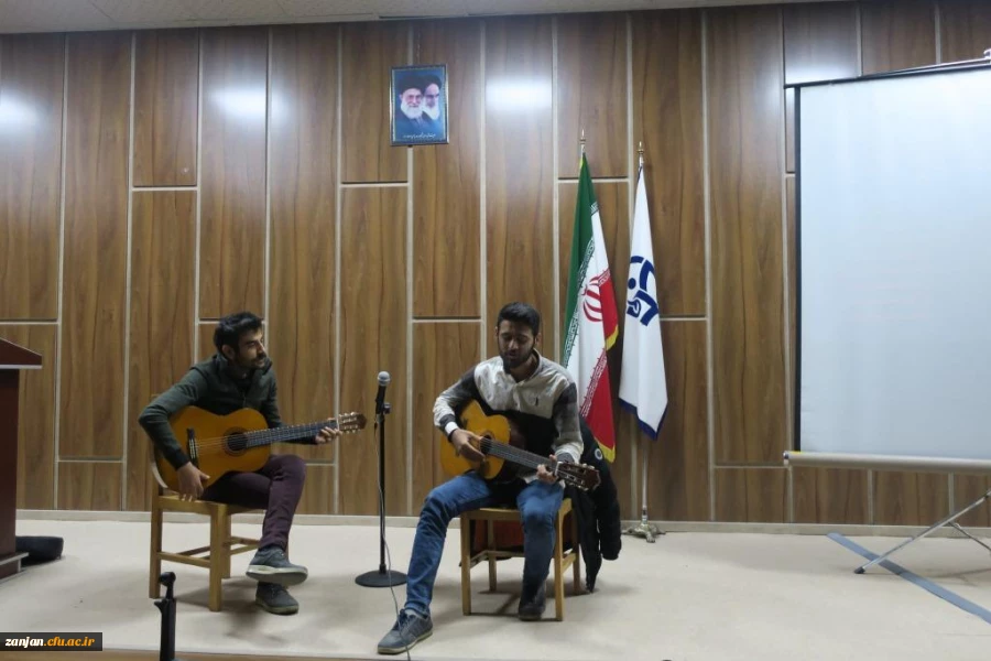 محفل شعر دانشجویی