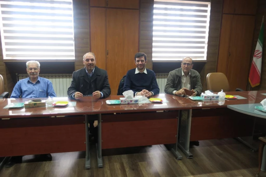 تقدیر از سی سال خدمت آقای محمد احمدی