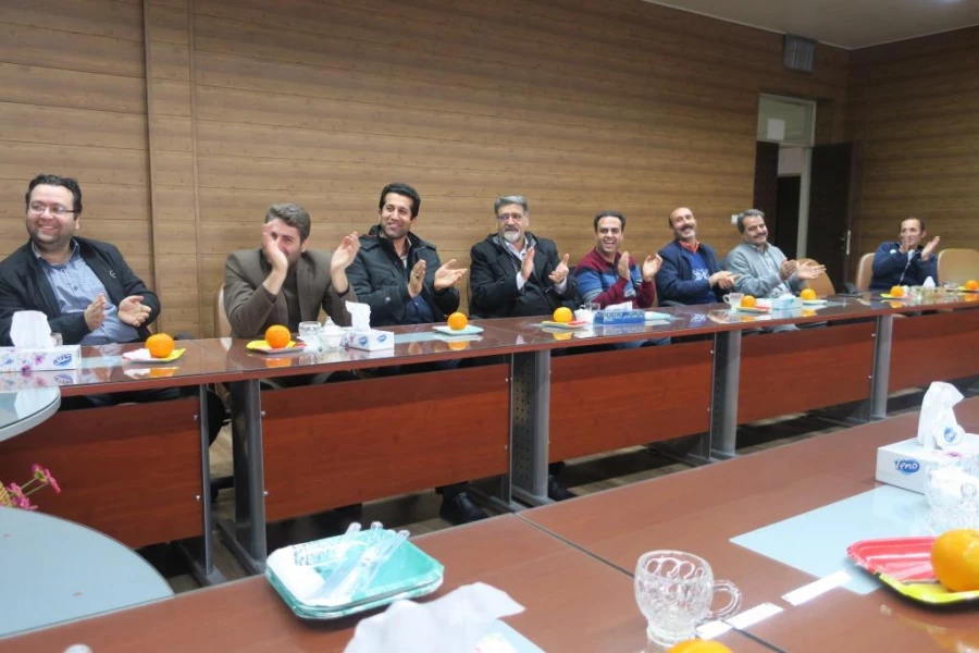 تقدیر از سی سال خدمت آقای محمد احمدی