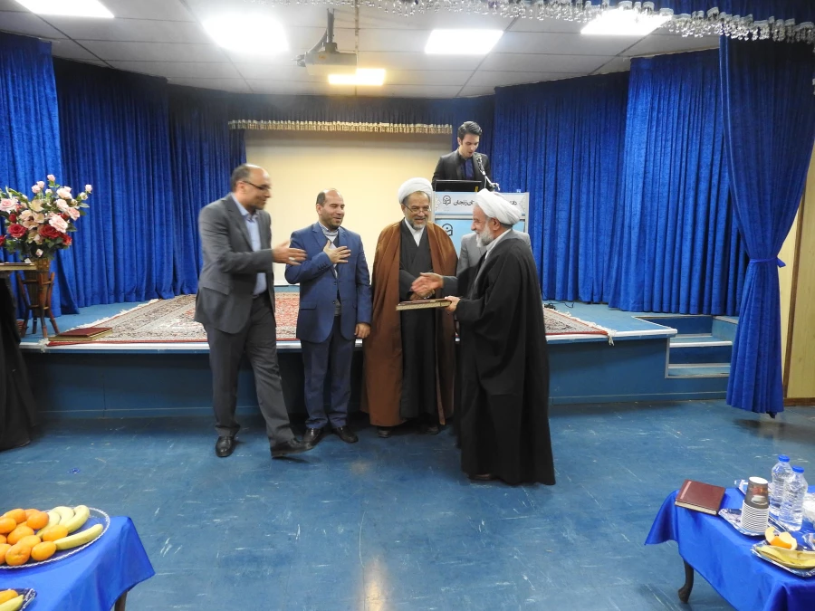 برگزاری نکوداشت یکصدمین سال تاسیس مراکز تربیت معلم در ایران و پنجاه و هفتمین سال تأسیس آن در استان  زنجان  با حضور پیشکسوتان عرصه تعلیم و تربیت  12