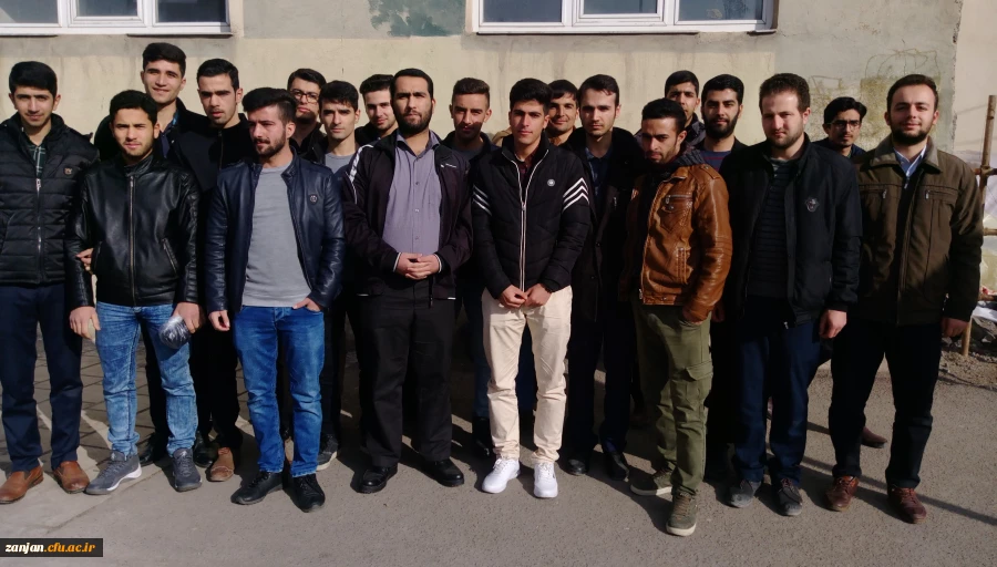 شرکت دانشجویان و مسئولان پردیس شهید بهشتی دانشگاه فرهنگیان استان زنجان در راهپیمایی 22 بهمن 97