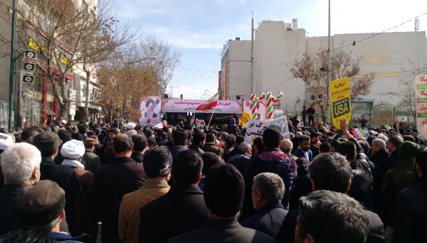 شرکت دانشجویان و مسئولان پردیس شهید بهشتی دانشگاه فرهنگیان استان زنجان در راهپیمایی 22 بهمن 97