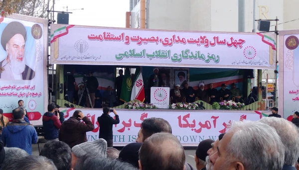 شرکت دانشجویان و مسئولان پردیس شهید بهشتی دانشگاه فرهنگیان استان زنجان در راهپیمایی 22 بهمن 97