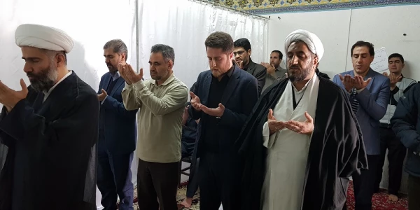 نشست تخصصی نماز با حضور دکتر دیرباز با موضوع شیوه های جذب فرزندان به نماز