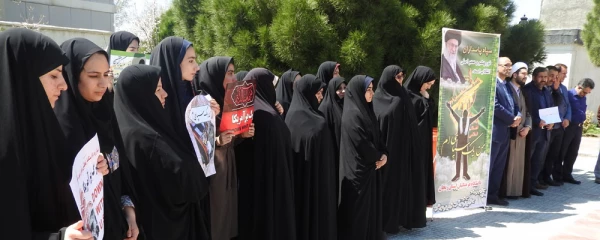 توکل غنی لو معاون هماهنگی مدیریت امور پردیس های استان زنجان و دانش آموخته حقوق بین الملل گفت :

اقدام دولت آمریکا را از نظر حقوق بین المللی امری ناپسند ناهنجار غیرمعمول و خودسرانه است 2