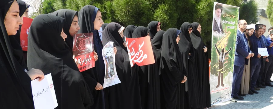 توکل غنی لو معاون هماهنگی مدیریت امور پردیس های استان زنجان و دانش آموخته حقوق بین الملل گفت :

اقدام دولت آمریکا را از نظر حقوق بین المللی امری ناپسند ناهنجار غیرمعمول و خودسرانه است 6