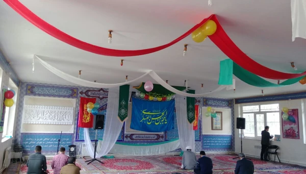 جشن نیمه شعبان و مراسم افطاری 2-2-98 پردیس شهید بهشتی زنجان