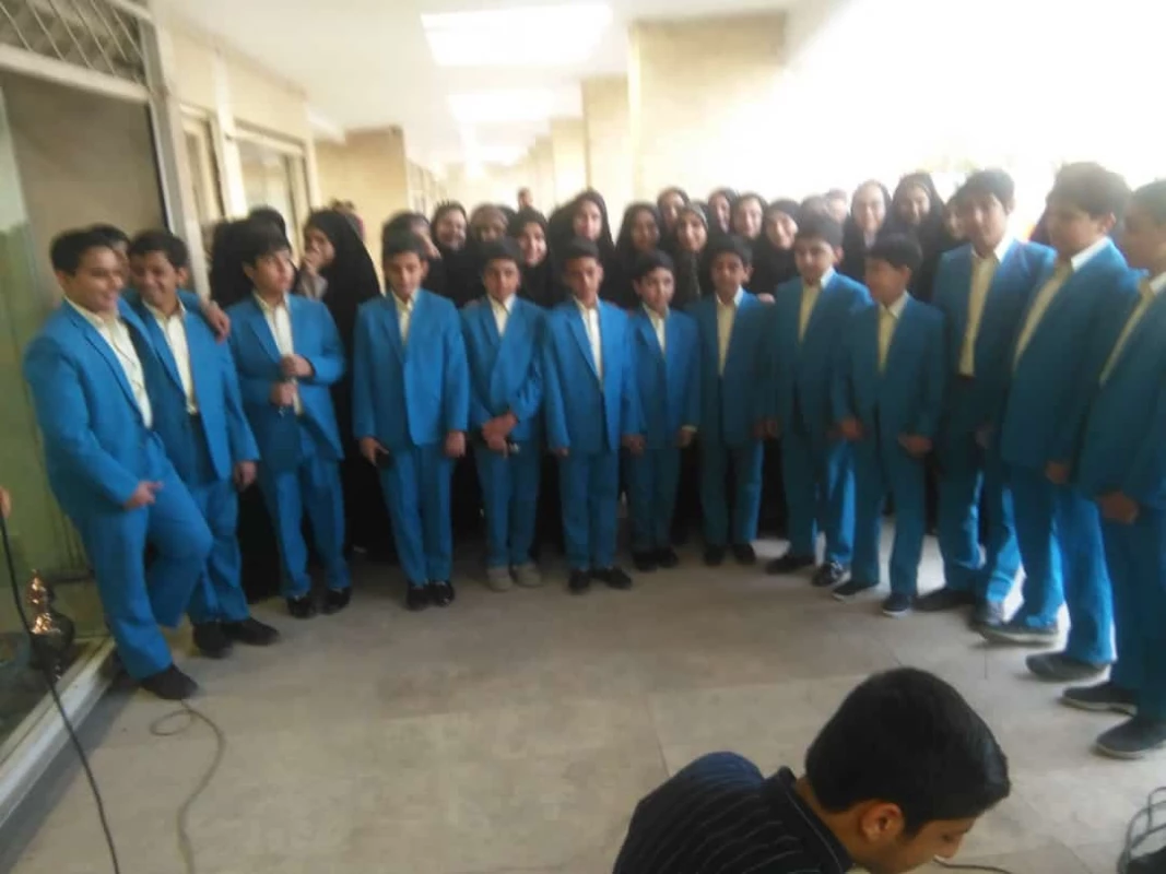 به همت دانشجویی پردیس الزهرا (س) زنجان و با همکاری معاونت شهرداری زنجان برگزار شد:

تور گردشگری(زنجانگردی) به مناسبت هفته سراهای دانشجویی و آموزش 2