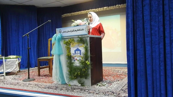 به مناسبت هفته سرای دانشجویی برگزار شد:

تجلیل از فعالان حوزه سرای دانشجویی  در ویژه برنامه سرای دانشجویی من 8