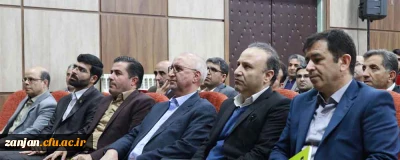 معاون سیاسی امنیتی استانداری زنجان در مراسم هفته سرآمدی در دانشگاه فرهنگیان استان زنجان گفت:

دانشگاه فرهنگیان،دانشگاهی، که می تواند انسان هایی را پرورش دهد که هم واجد نوآوری و بداعت باشند و هم بتوانند این شاخصه را در نسل آینده پرورش دهند.