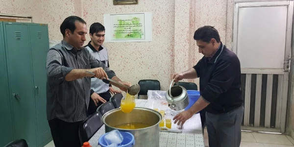 پخش شیرینی و شربت و شکلات به همراه سرور و شادی به مناسبت اعیاد شعبانیه و نیمه شعبانیه