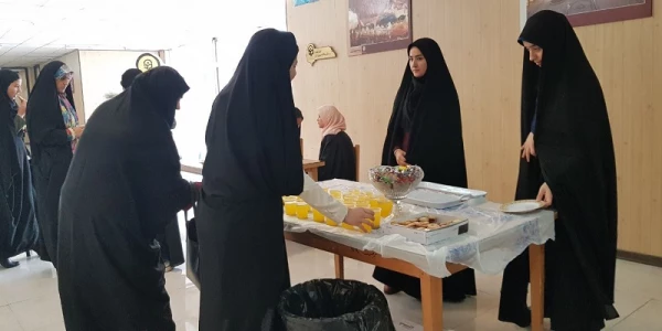 پخش شیرینی و شربت و شکلات به همراه سرور و شادی به مناسبت اعیاد شعبانیه و نیمه شعبانیه