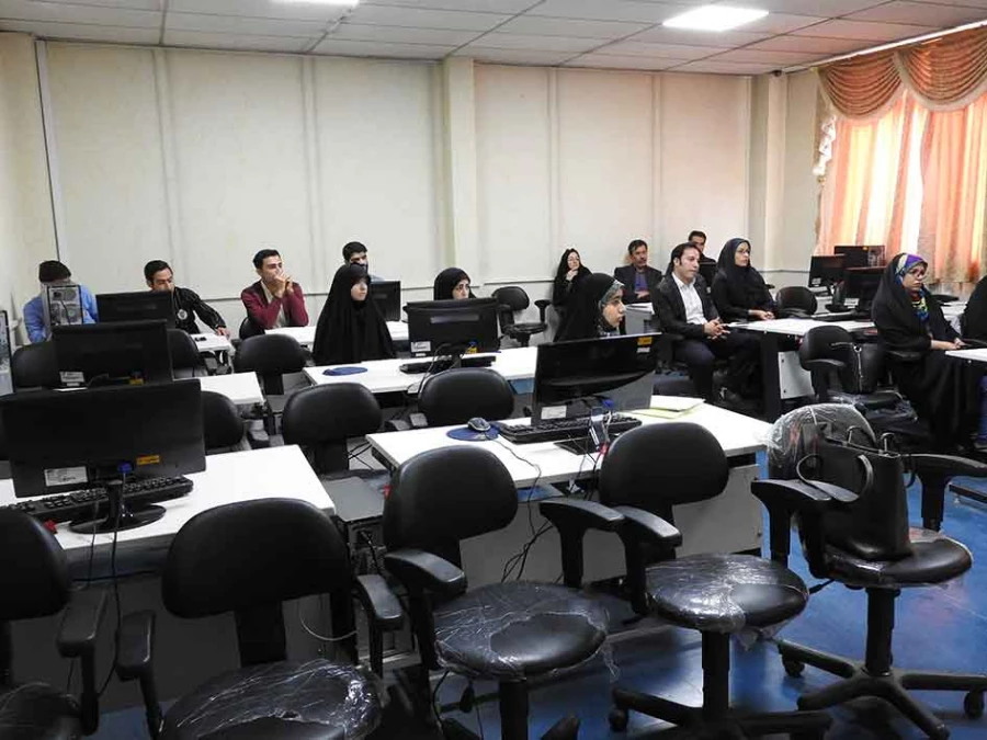 در دانشگاه فرهنگیان استان زنجان برگزار شد:

سومین همایش نومعلمان دانش آموخته ی دانشگاه فرهنگیان استان زنجان 9