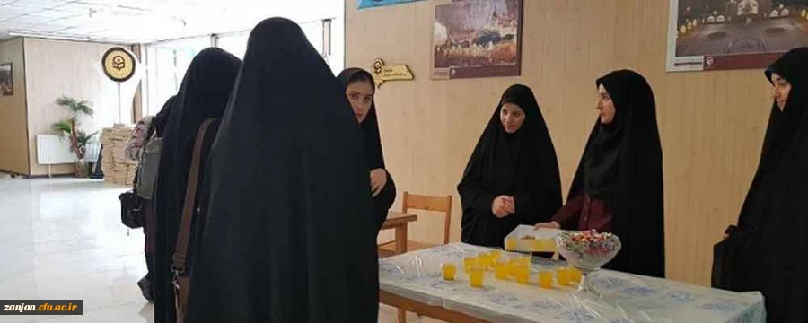 دفتر نهاد رهبری در پردیس الزهرا به مناسبت اعیاد شعبانیه و نیمه شعبان برگزار کرد. 

پخش شیرینی و شربت و شکلات به همراه سرور و شادی به مناسبت اعیاد شعبانیه و نیمه شعبانیه 2