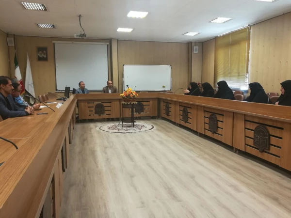 آموزش پردیس الزهرا (س) اعلام کرد:
برگزاری ششمین جلسه شورای آموزشی ،فرهنگی پردیس  2