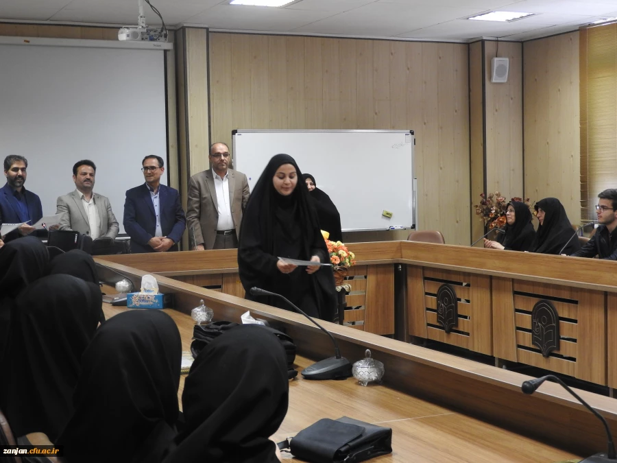 در دانشگاه فرهنگیان استان زنجان برگزار شد:
برگزاری مرحله استانی جشنواره الگوهای تدریس برتر با رویکرد درس پژوهی  7