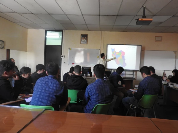 در دانشگاه فرهنگیان استان زنجان برگزار شد:
برگزاری مرحله استانی جشنواره الگوهای تدریس برتر با رویکرد درس پژوهی  9