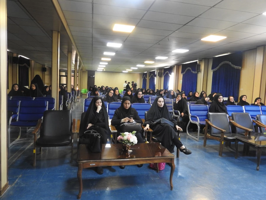 در دانشگاه فرهنگیان استان زنجان برگزار شد:
برگزاری مرحله استانی جشنواره الگوهای تدریس برتر با رویکرد درس پژوهی  2