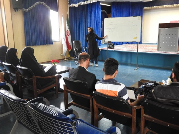 برگزاری کارگاه نقدفیلم 3