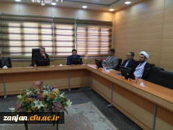 استاندار زنجان در جلسه هیات امنای دانشگاه فرهنگیان استان زنجان گفت:

رشته های علوم پایه در دانشگاه فرهنگیان زنجان ایجاد شود 7